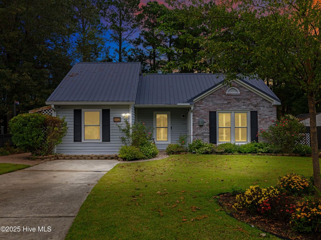 Photo of 102 W Cameron Court, Jacksonville, NC 28546 (MLS # 100536826)
