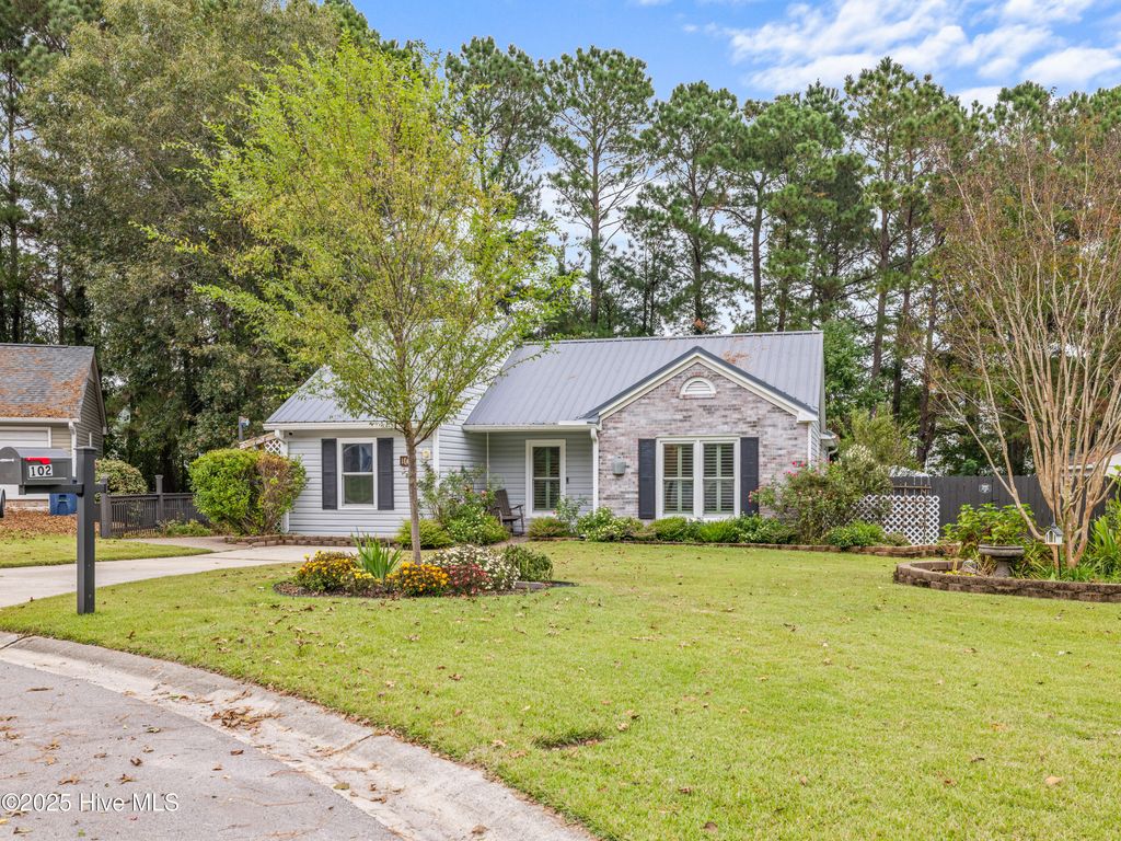 Photo of 102 W Cameron Court, Jacksonville, NC 28546 (MLS # 100536826)