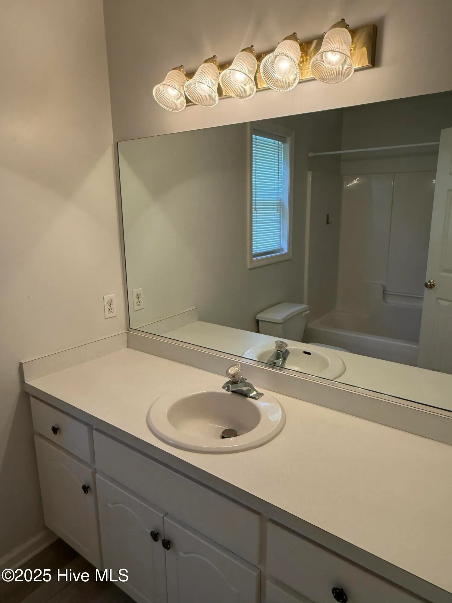 Goldsboro, North Carolina 27530, United States, 3 Bedrooms Bedrooms, ,3 BathroomsBathrooms,Residential,Active,168159