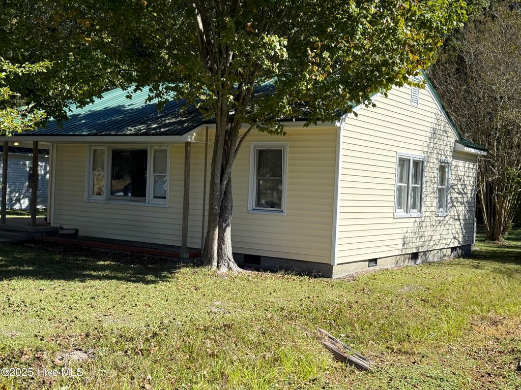 Photo of 388 Main Street, Pinetown, NC 27865 (MLS # 100536926)