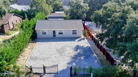 A home in Oak Island