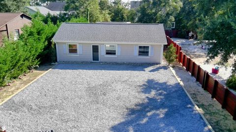 A home in Oak Island