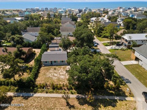 A home in Oak Island