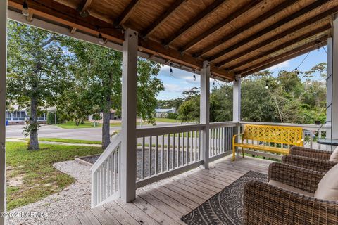 A home in Oak Island