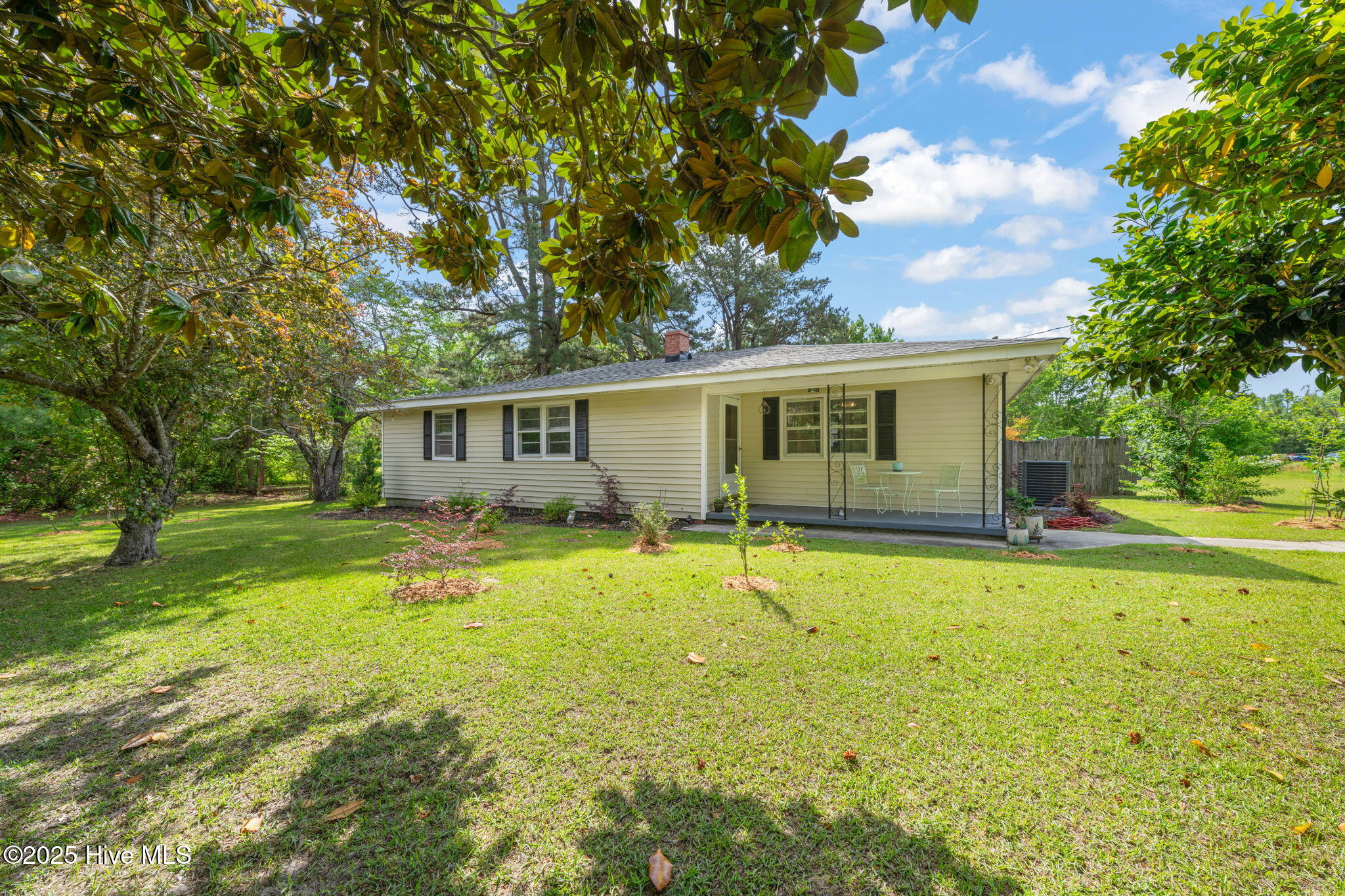 Listing image 1