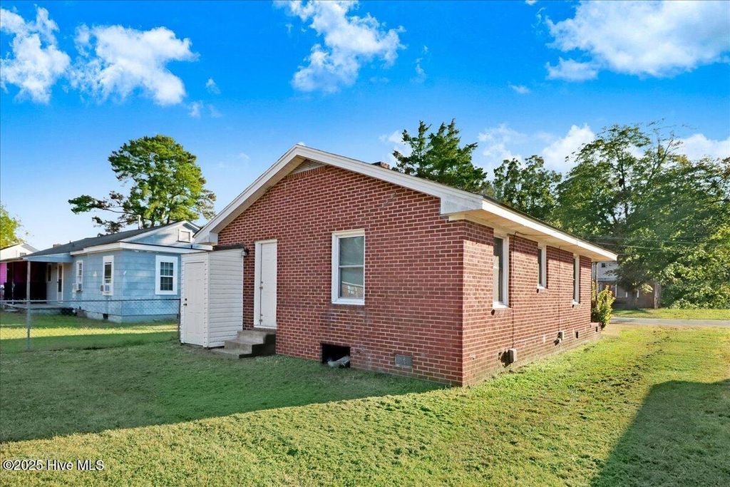 Photo of 901 E 4th Street, Goldsboro, NC 27534 (MLS # 100532905)