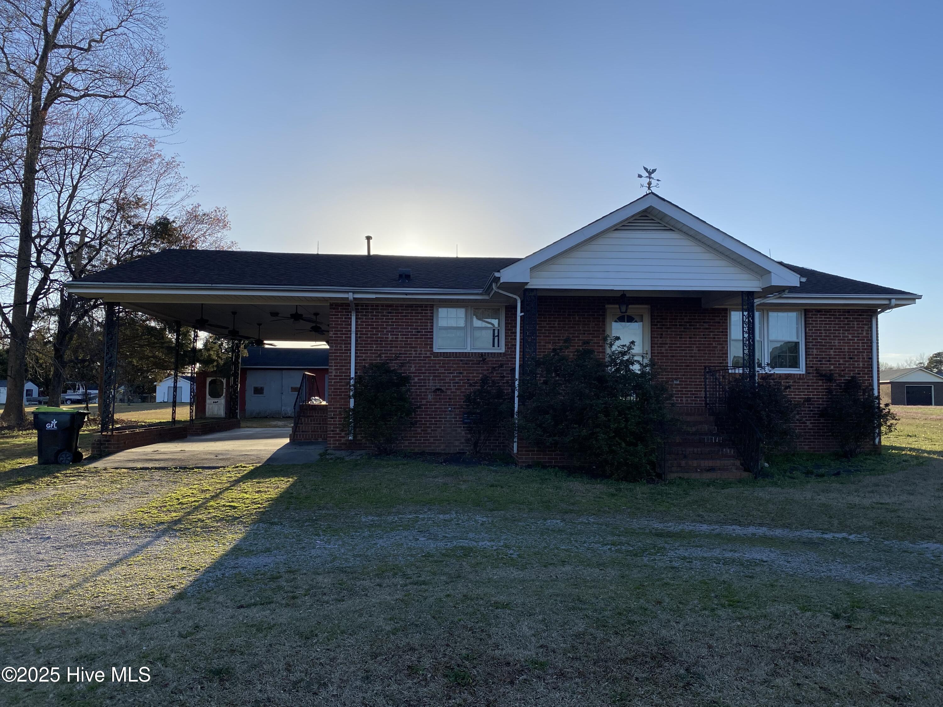Listing image 1