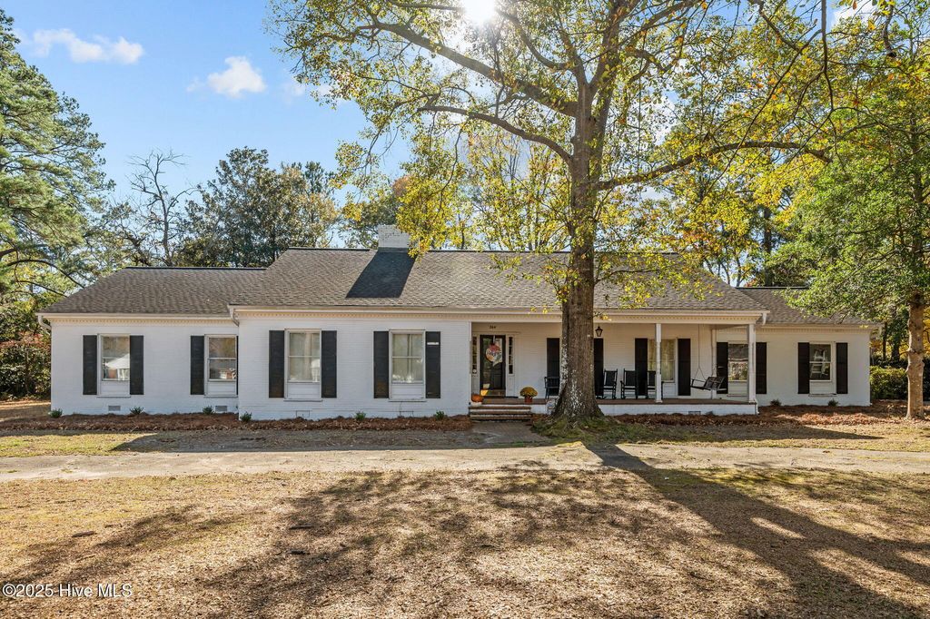 Photo of 264 Mccotter Drive, Grifton, NC 28530 (MLS # 100542329)