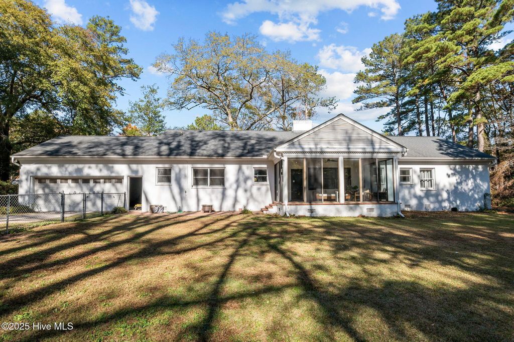 Photo of 264 Mccotter Drive, Grifton, NC 28530 (MLS # 100542329)
