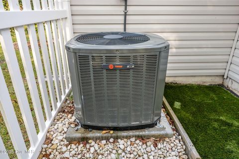 Tiny photo for 303 Jasmine S, Swansboro, NC 28584 (MLS # 100542918)