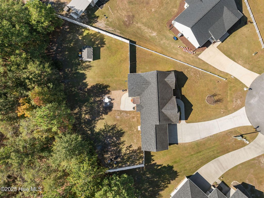 Photo of 58 Buccaneer Circle, Washington, NC 27889 (MLS # 100537675)