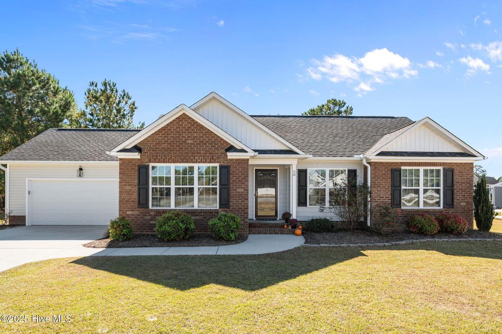 Photo of 58 Buccaneer Circle, Washington, NC 27889 (MLS # 100537675)