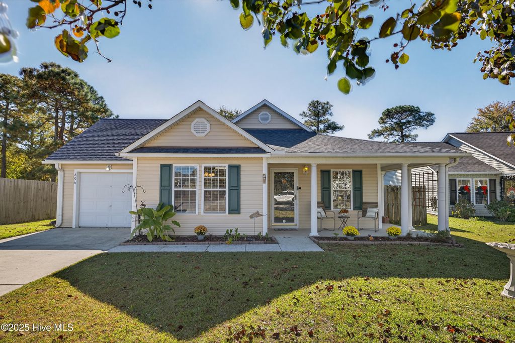 Photo of 606 Tisbury Lane, Wilmington, NC 28412 (MLS # 100541266)