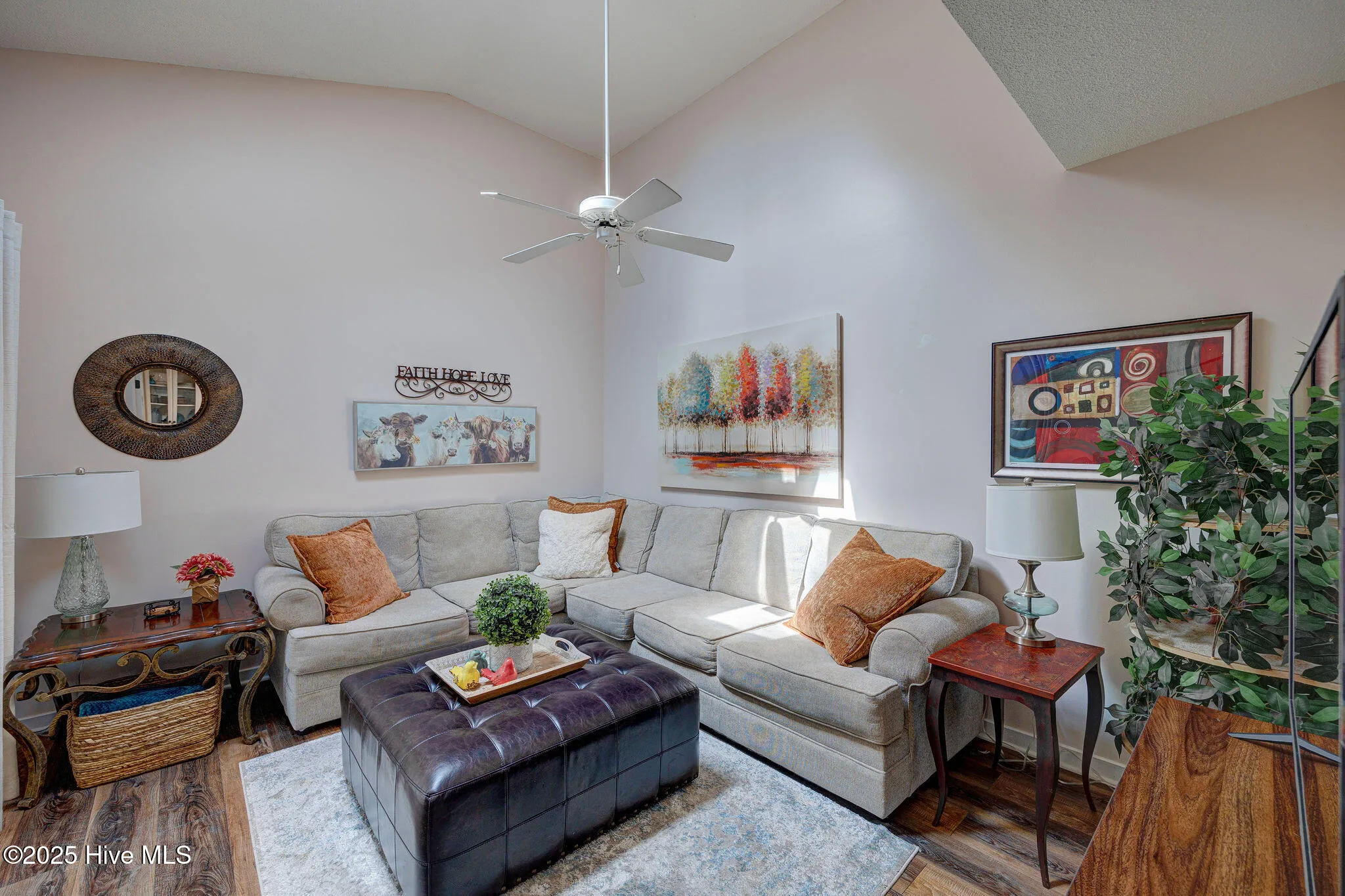 Wilmington, North Carolina 28405, United States, 3 Bedrooms Bedrooms, ,2 BathroomsBathrooms,Residential,Pending,156099