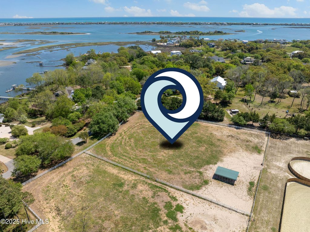 Photo of 32 Ballast Point Rd, Hampstead, NC 28443 (MLS # 100502717)