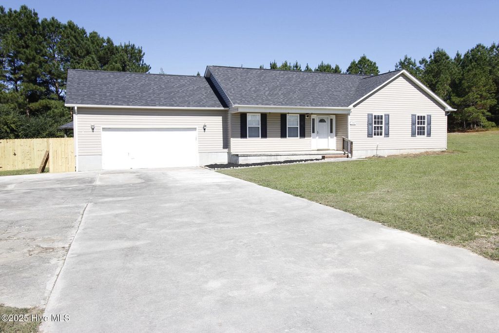Photo of 135 Annie Road, Richlands, NC 28574 (MLS # 100537449)