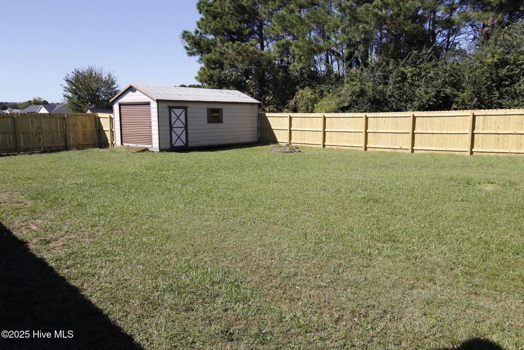 Photo of 135 Annie Road, Richlands, NC 28574 (MLS # 100537449)