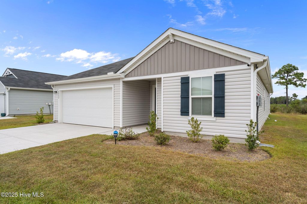 Photo of 4862 Abbington Oaks Way SE, Southport, NC 28461 (MLS # 100532150)