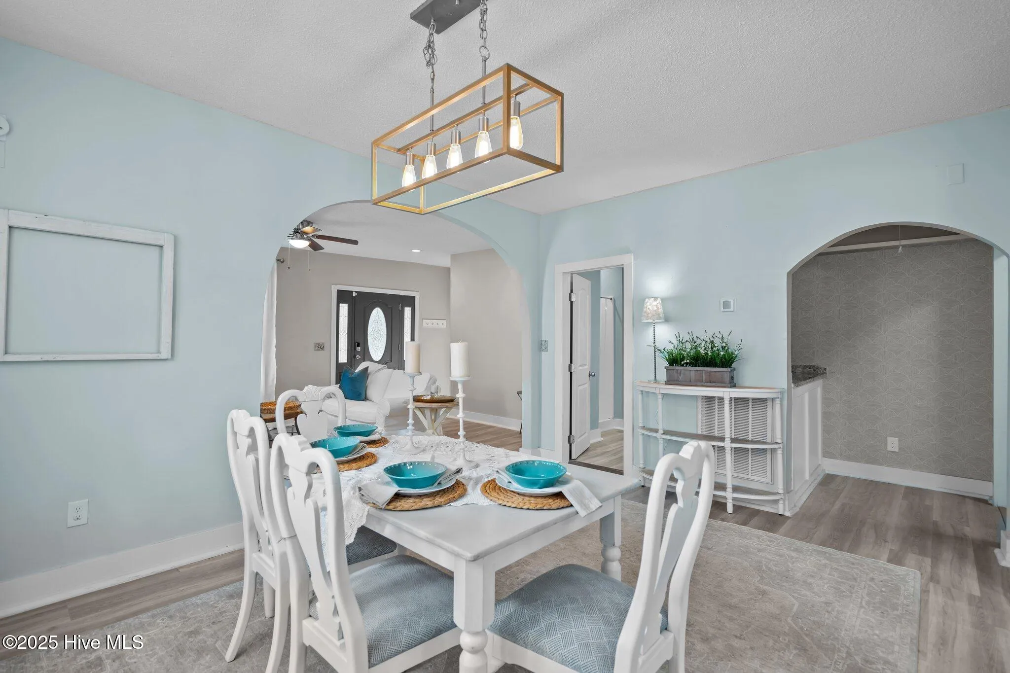 Wilmington, North Carolina 28401, United States, 2 Bedrooms Bedrooms, ,2 BathroomsBathrooms,Residential,Active,22509