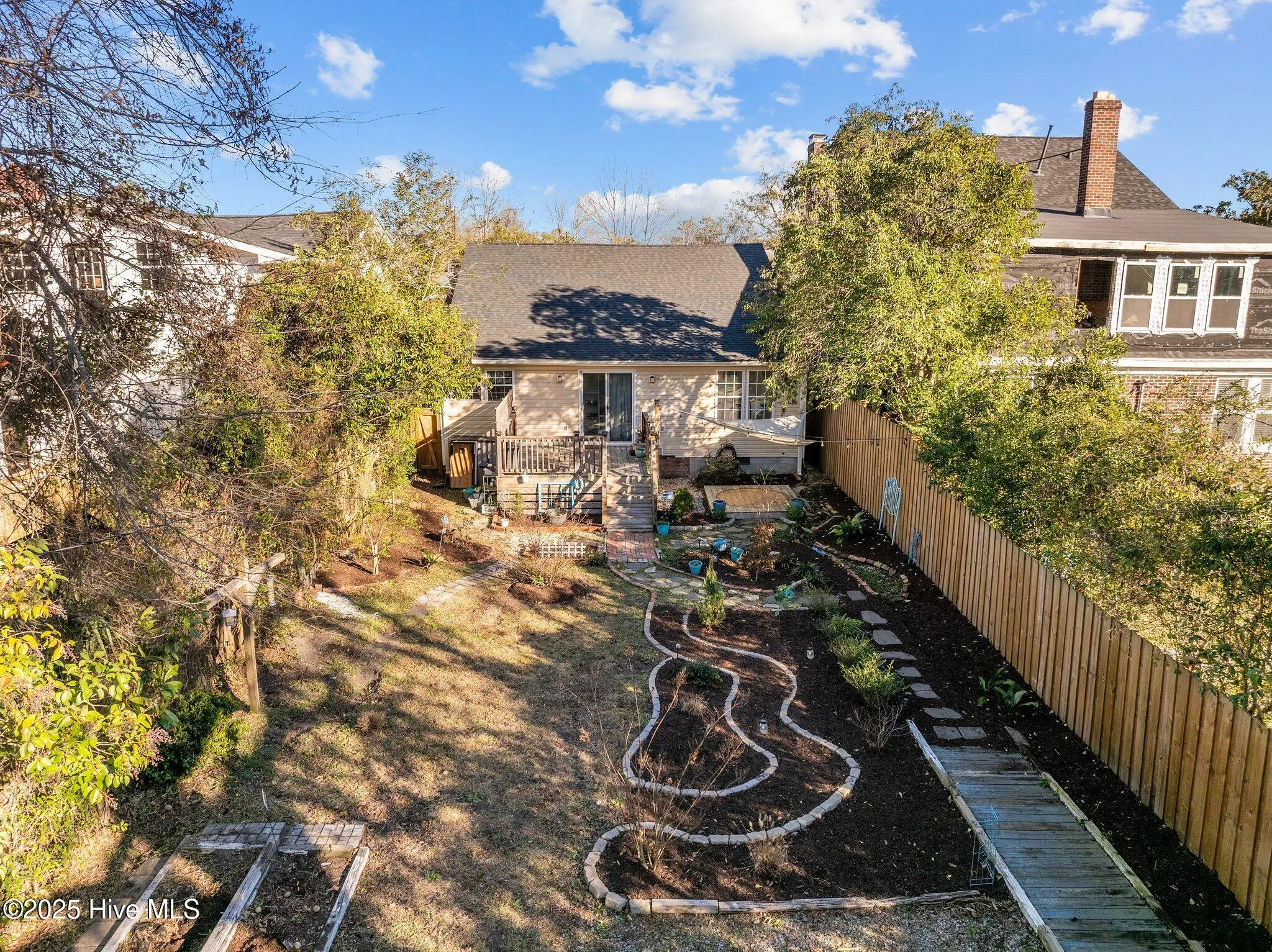 Wilmington, North Carolina 28401, United States, 2 Bedrooms Bedrooms, ,2 BathroomsBathrooms,Residential,Active,22509