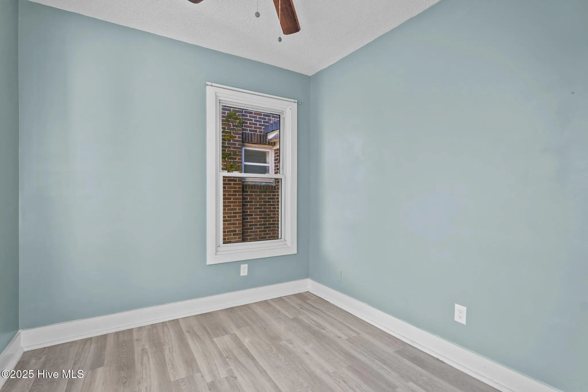 Wilmington, North Carolina 28401, United States, 2 Bedrooms Bedrooms, ,2 BathroomsBathrooms,Residential,Active,22509