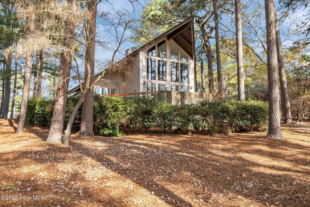 Photo of 715 Saint Andrews Drive, Pinehurst, NC 28374 (MLS # 100543927)