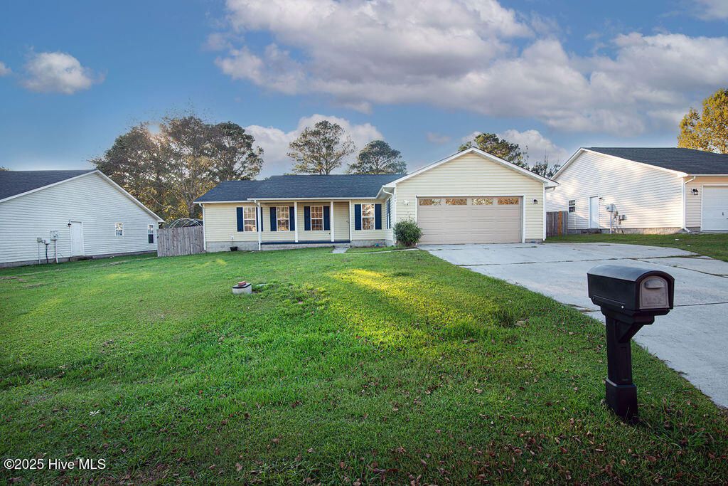 Photo of 304 Carlisle Court, Jacksonville, NC 28540 (MLS # 100537381)