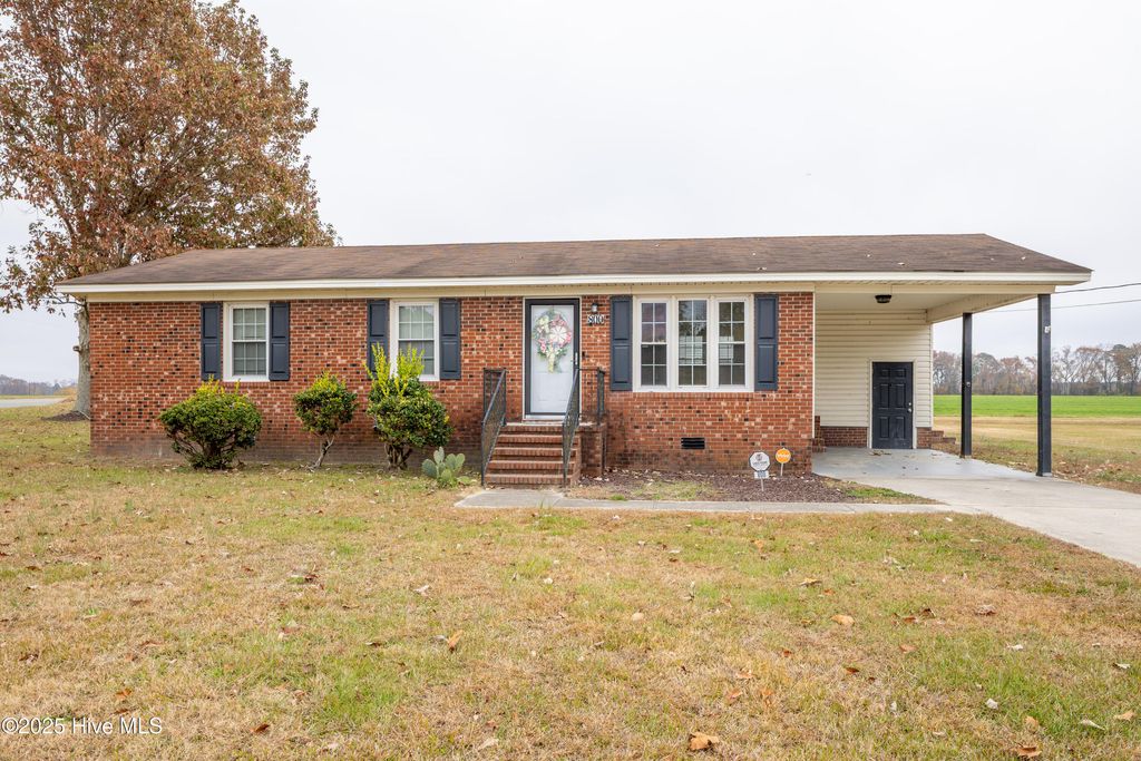 Photo of 800 S Vance Street, Fremont, NC 27830 (MLS # 100542665)