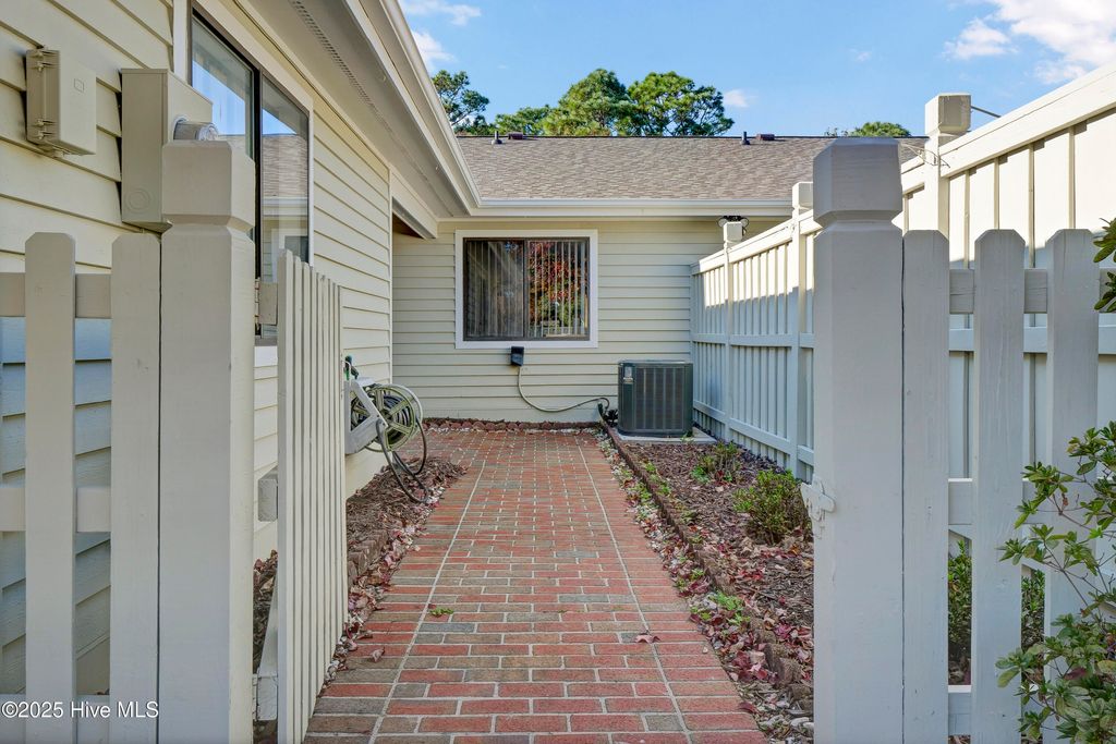 Photo of 6036 Inland Greens Drive, Wilmington, NC 28405 (MLS # 100540761)