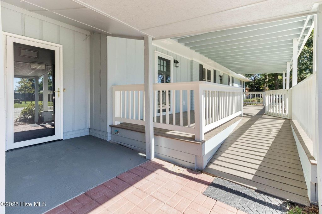 Photo of 1106 Bullard Street, Elizabethtown, NC 28337 (MLS # 100538113)
