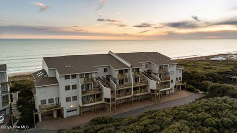 A home in Pine Knoll Shores