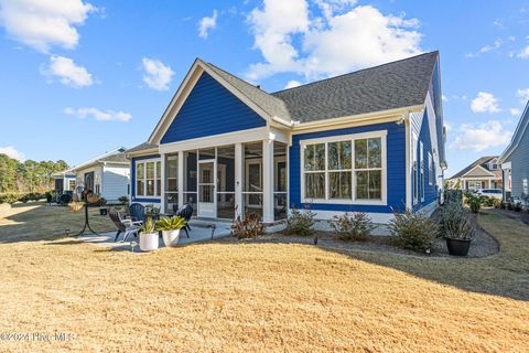 A home in Oak Island