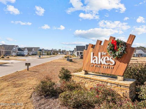 A home in Oak Island