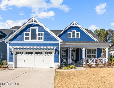 A home in Oak Island