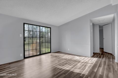 Tiny photo for 114 Deer Road, Hubert, NC 28539 (MLS # 100535870)