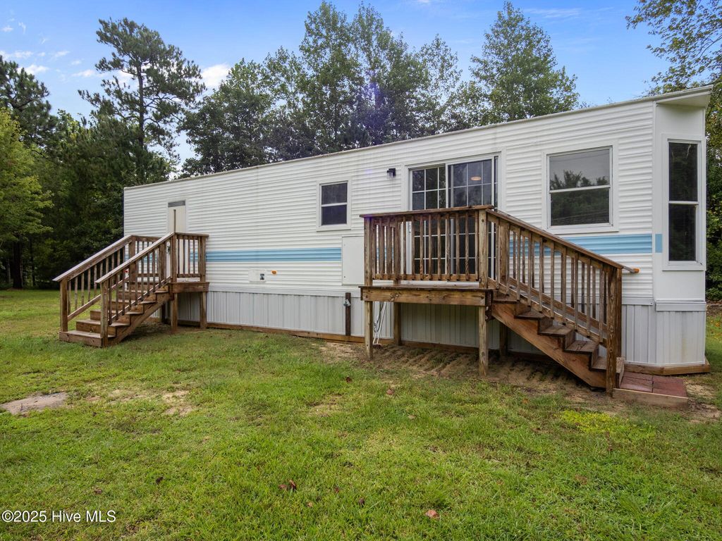 Photo of 160 Blue Heron Road, Hubert, NC 28539 (MLS # 100525082)