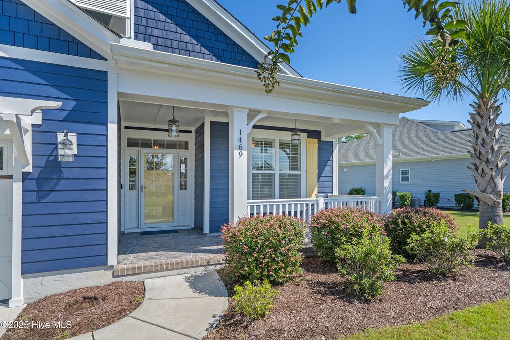 Photo of 1469 Regatta Lane SW, Ocean Isle Beach, NC 28469 (MLS # 100528054)