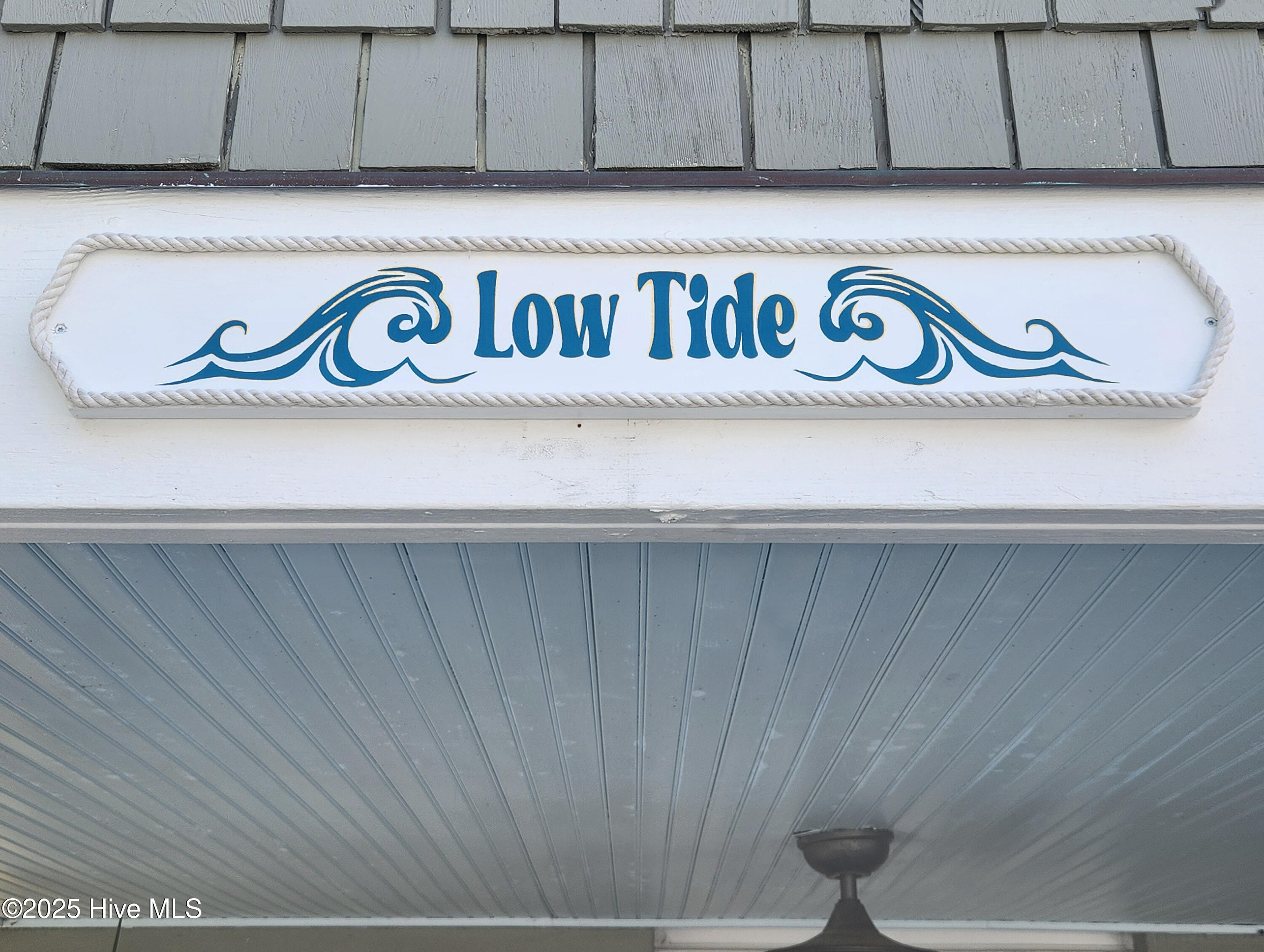 21 W Henderson Street A&B