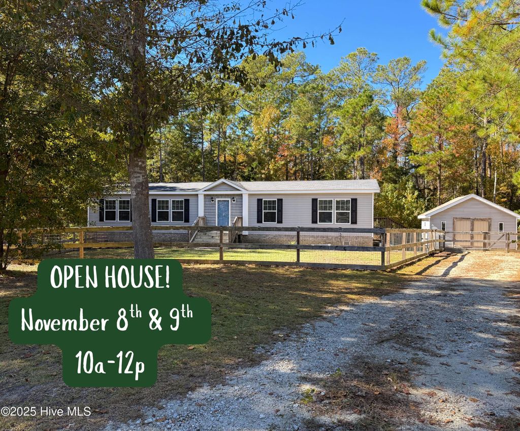 Photo of 906 W Belair Court, Rocky Point, NC 28457 (MLS # 100540094)