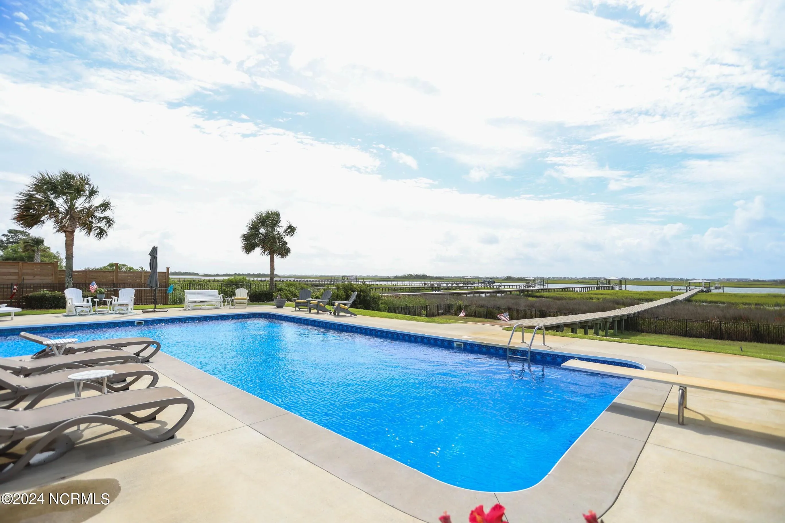 Hampstead, North Carolina 28443, United States, 4 Bedrooms Bedrooms, ,7 BathroomsBathrooms,Residential,Pending,52287