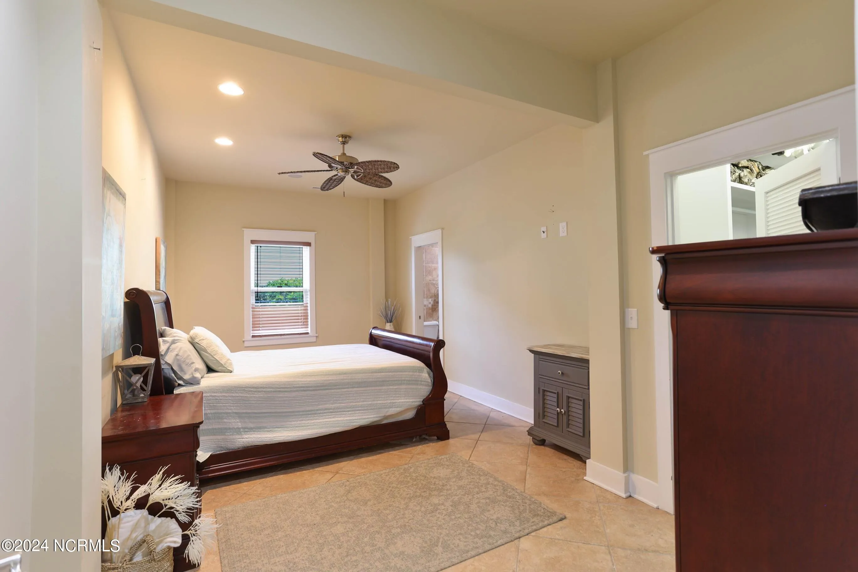 Hampstead, North Carolina 28443, United States, 4 Bedrooms Bedrooms, ,7 BathroomsBathrooms,Residential,Pending,52287