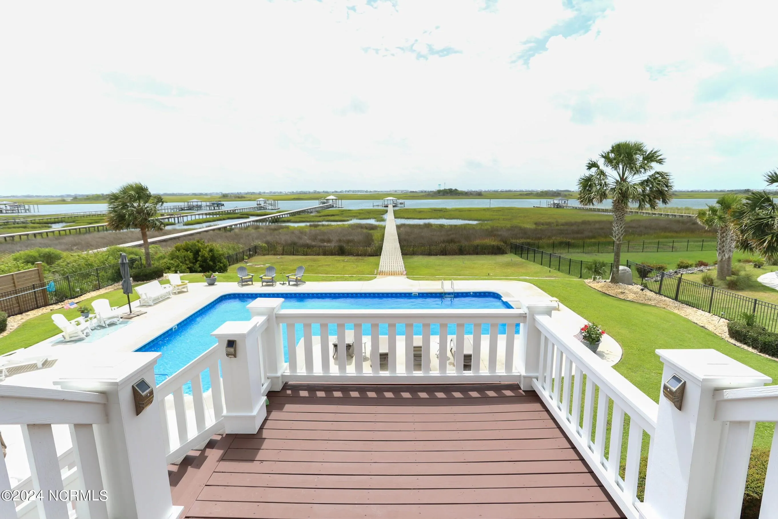 Hampstead, North Carolina 28443, United States, 4 Bedrooms Bedrooms, ,7 BathroomsBathrooms,Residential,Pending,52287