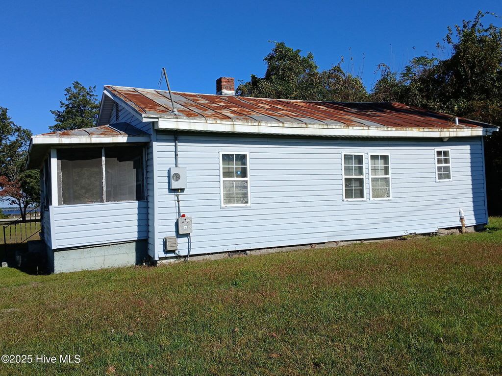 Photo of 409 Plum Street, New Bern, NC 28560 (MLS # 100537777)