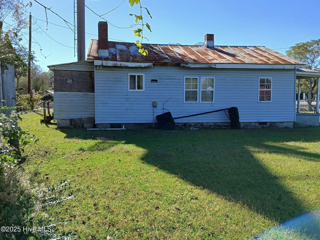 Photo of 409 Plum Street, New Bern, NC 28560 (MLS # 100537777)