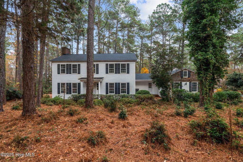 Photo of 102 James Creek Road, Southern Pines, NC 28387 (MLS # 100543762)