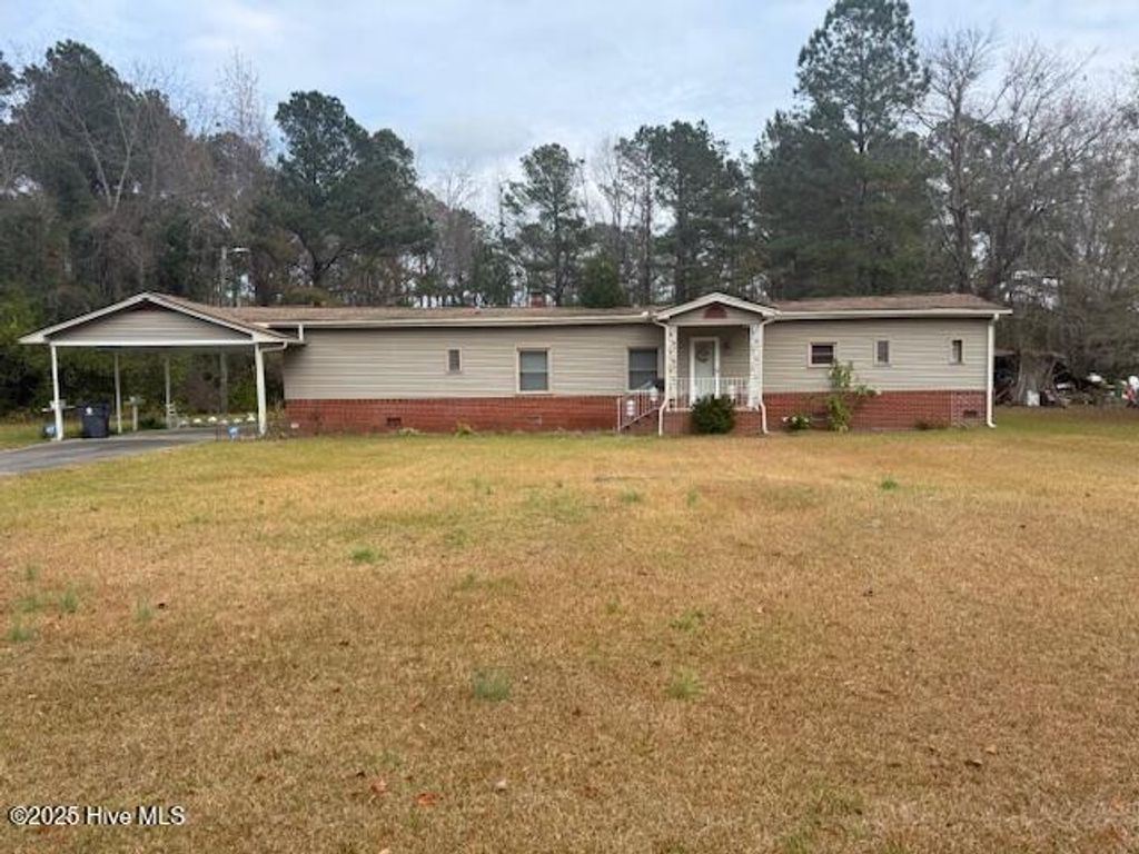 Photo of 323 Pierce Road, Hallsboro, NC 28442 (MLS # 100543270)