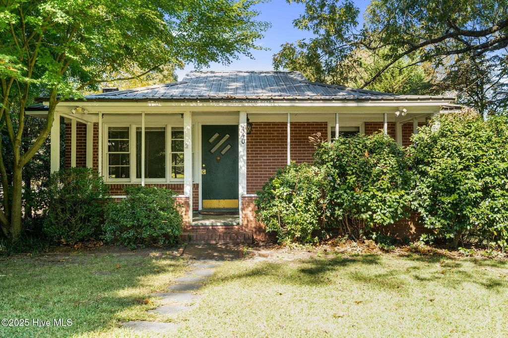 Photo of 440 N Ashe Street, Southern Pines, NC 28387 (MLS # 100538506)