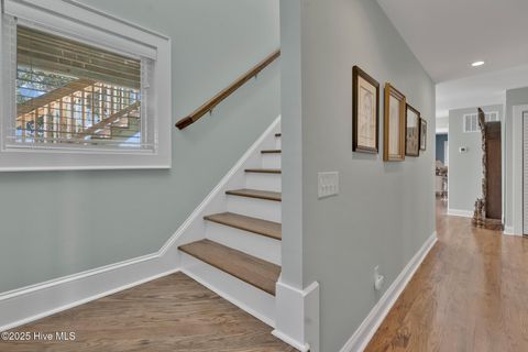 A home in Oak Island