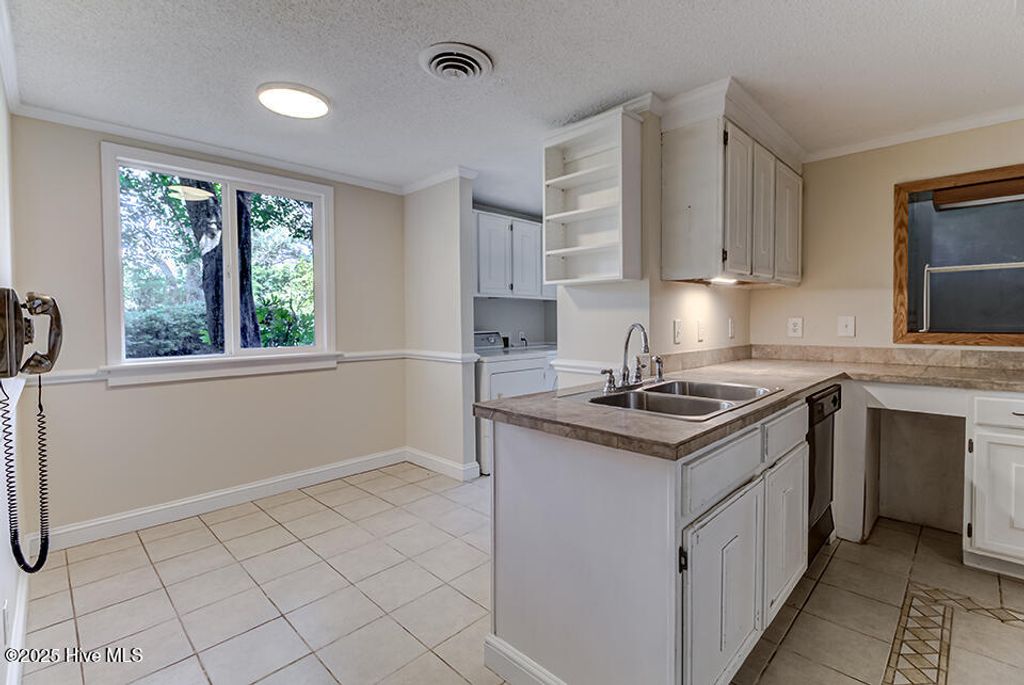 Photo of 2208 Carlton Avenue, Wilmington, NC 28403 (MLS # 100519614)