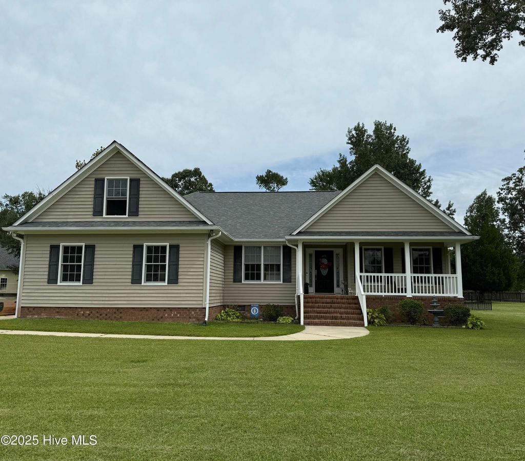 Photo of 111 Evans Mill Road, New Bern, NC 28562 (MLS # 100532123)